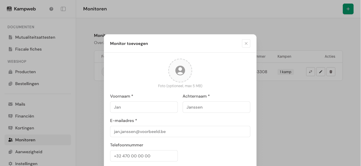 Monitoren beheren en koppelen aan je kampen in Kampweb